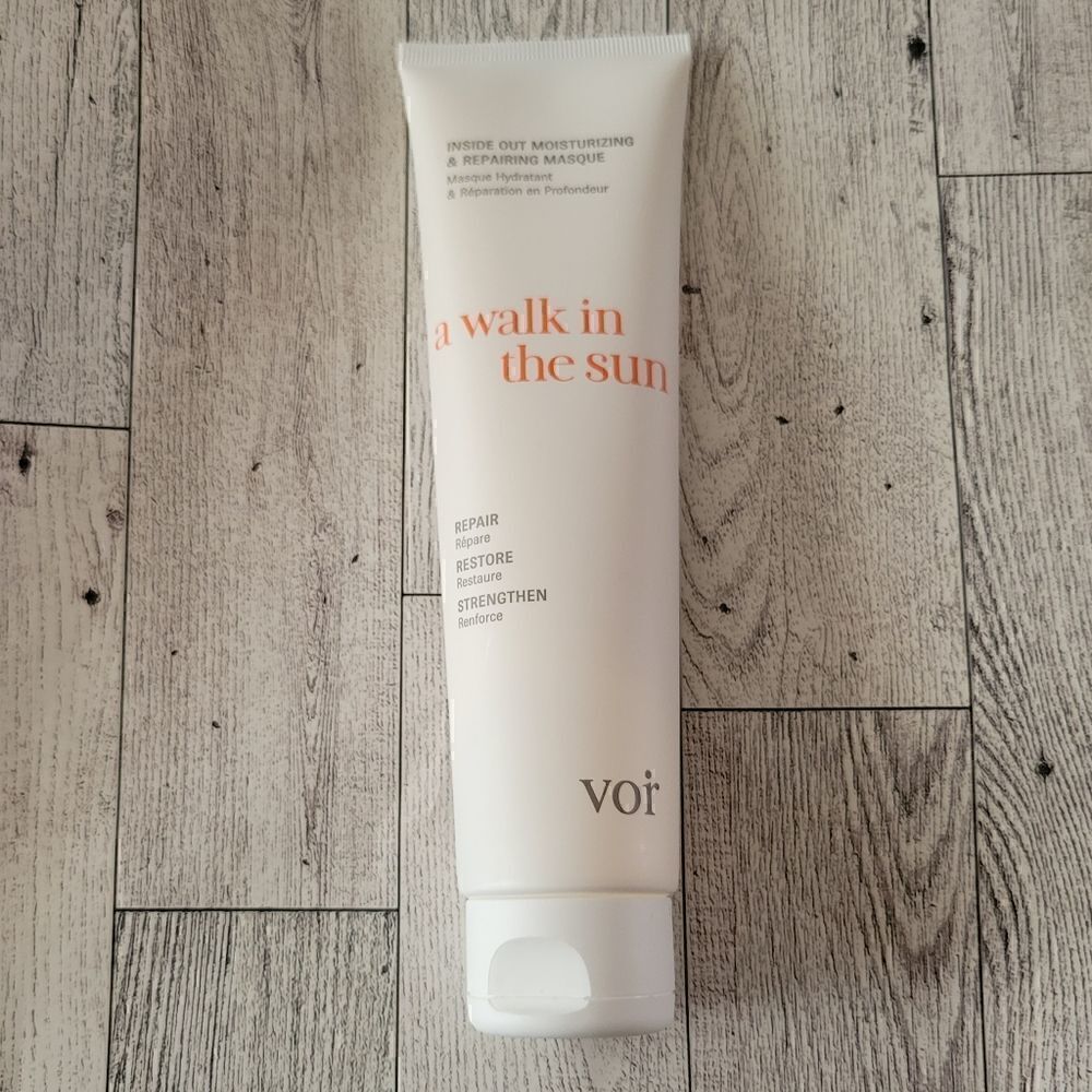 Voir A Walk In the Sun Repair Masque